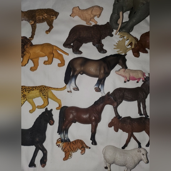 : lot of 24 Schieich T.M, tree house kids, happy kin, funrise,battat Figure Toys - Picture 13 of 14